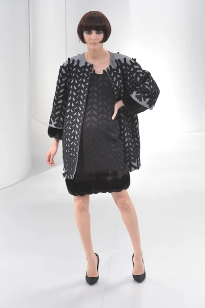 Look 13